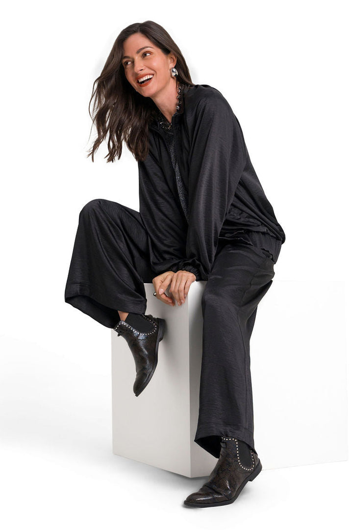 Sateen Evening Bomber - Black