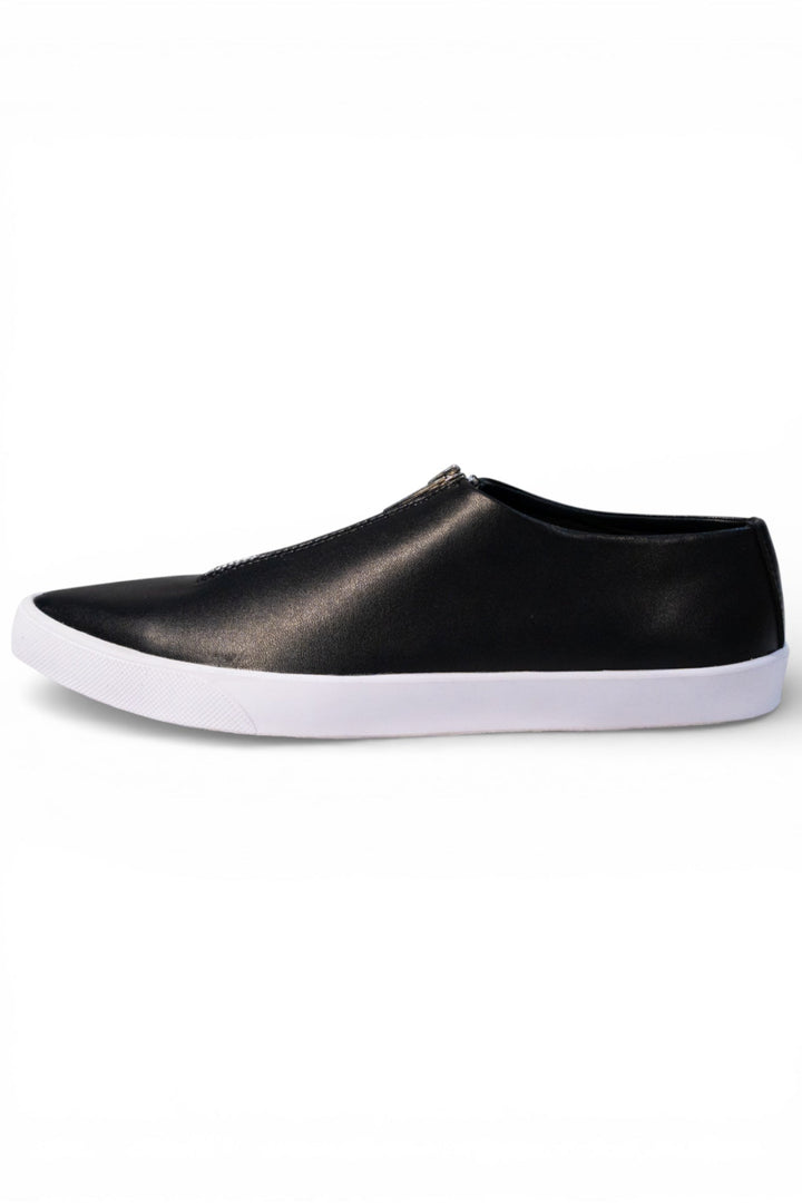 Zipped Up Sneakers - Black