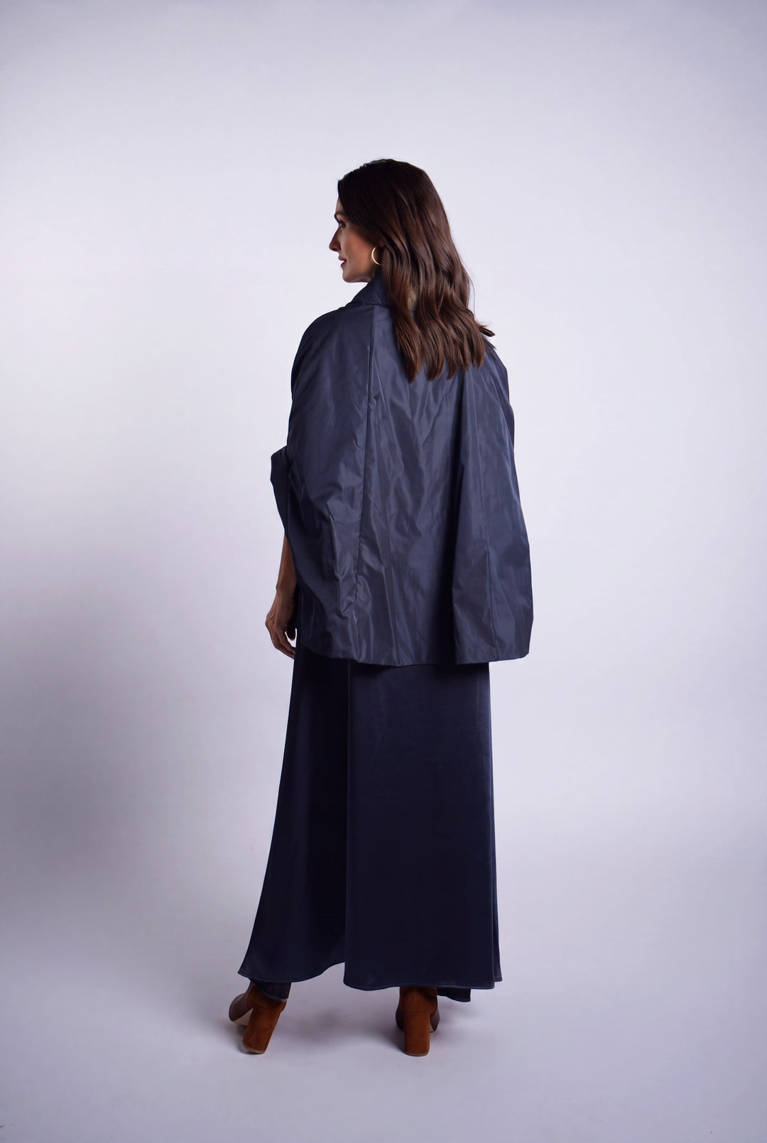 Nylon Chic Cape - Midnight