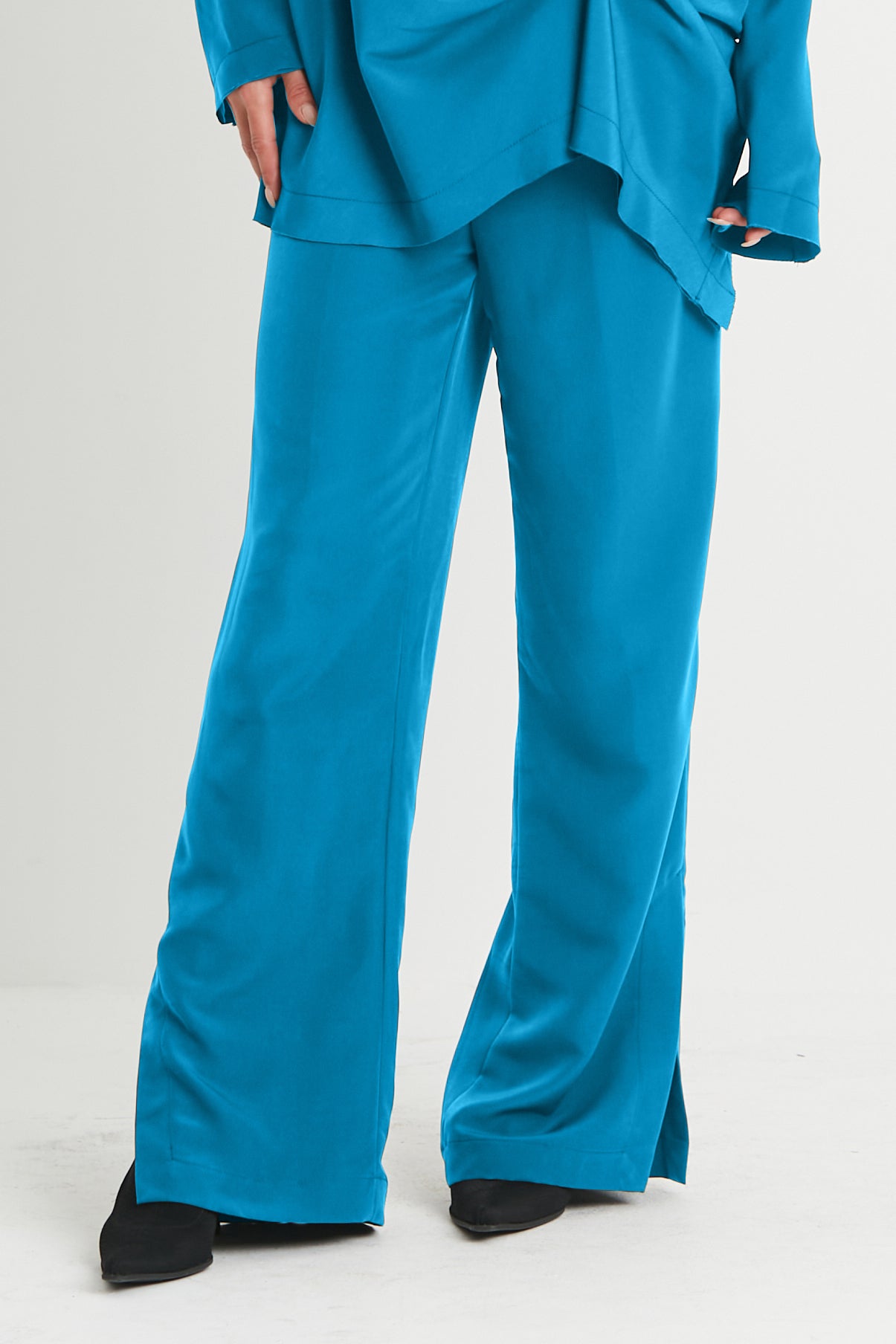 Peachskin Side Slit Pants