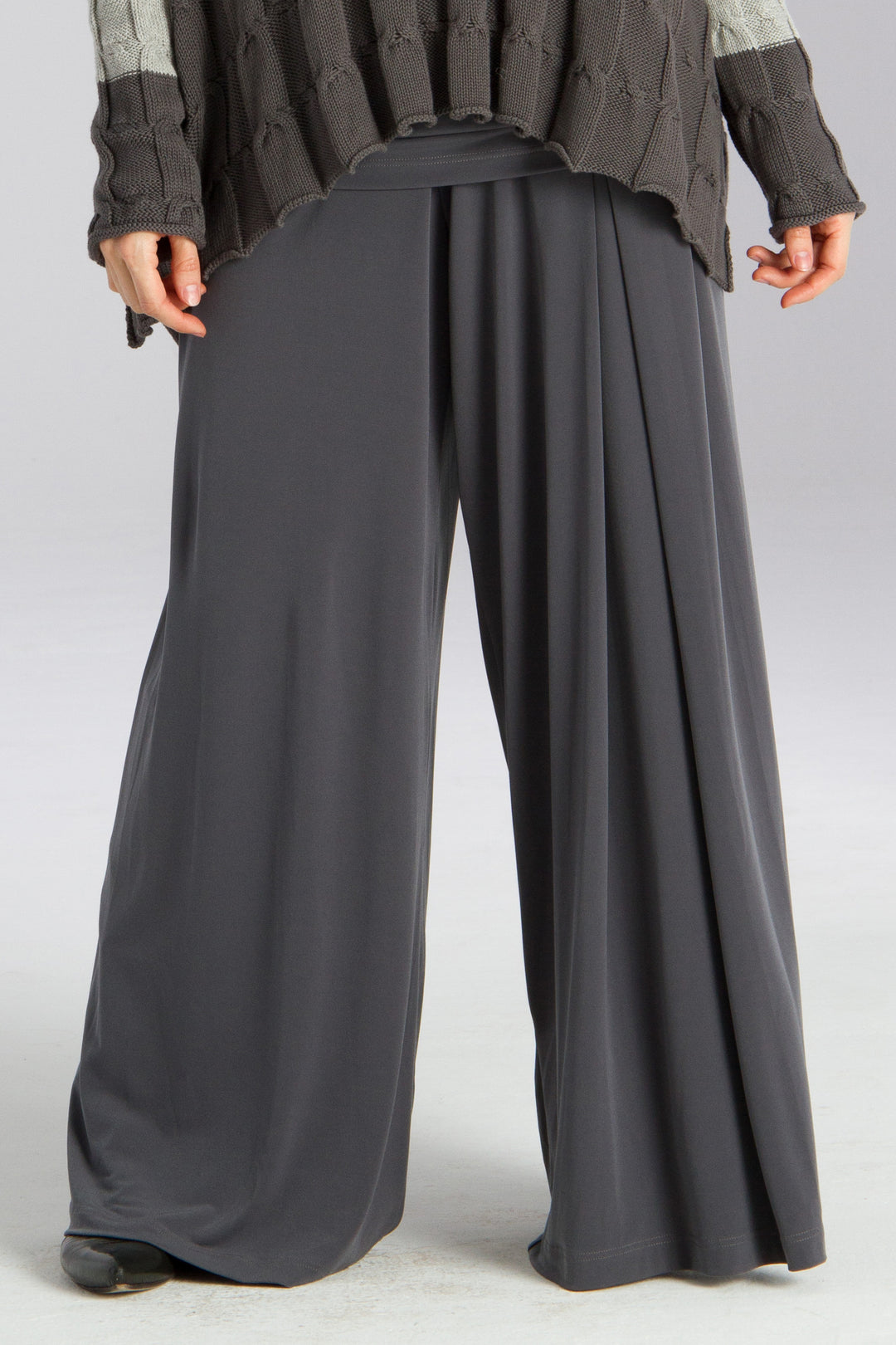 Matte Jersey One Pleat Pant