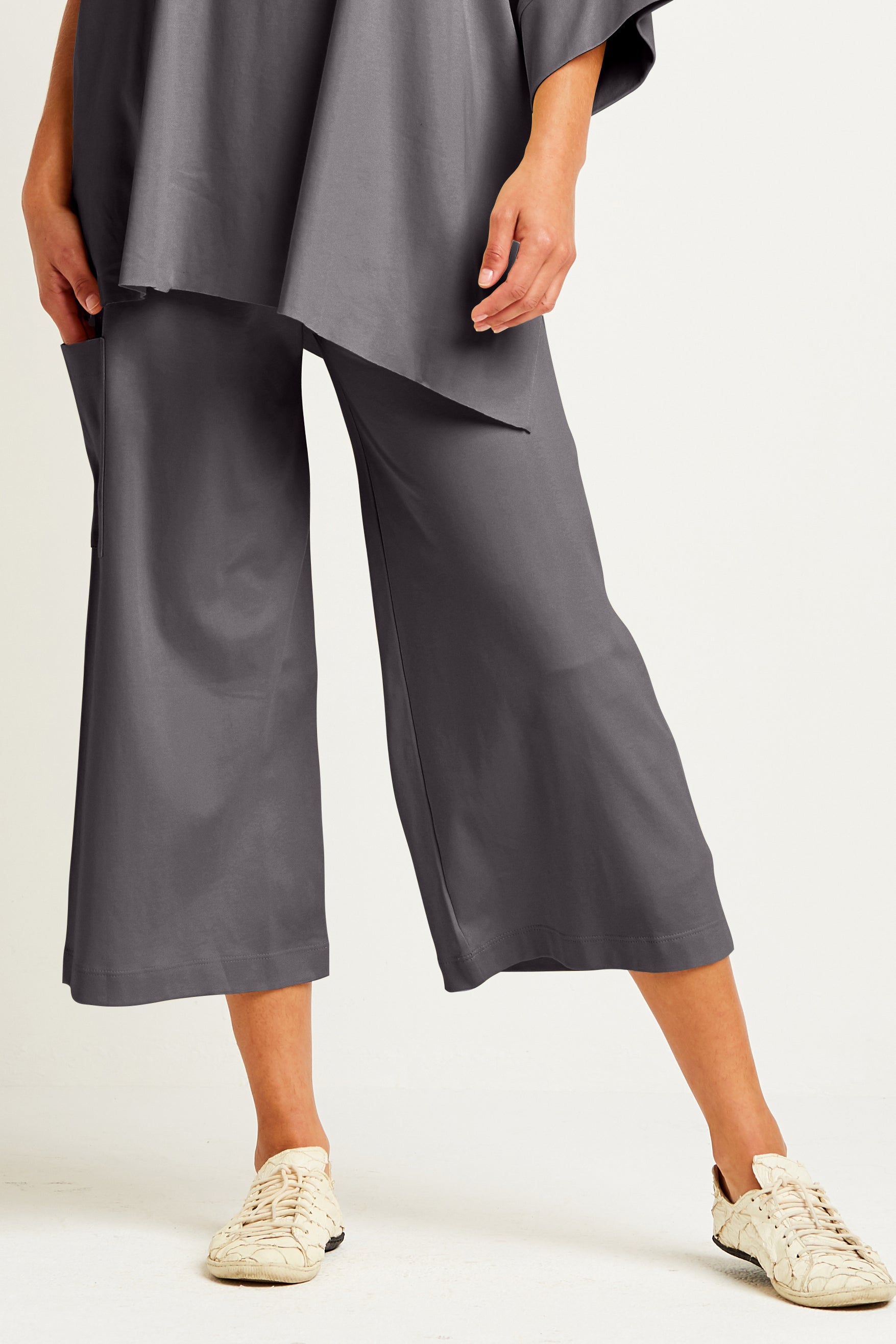 Cotton gaucho capri pants shop