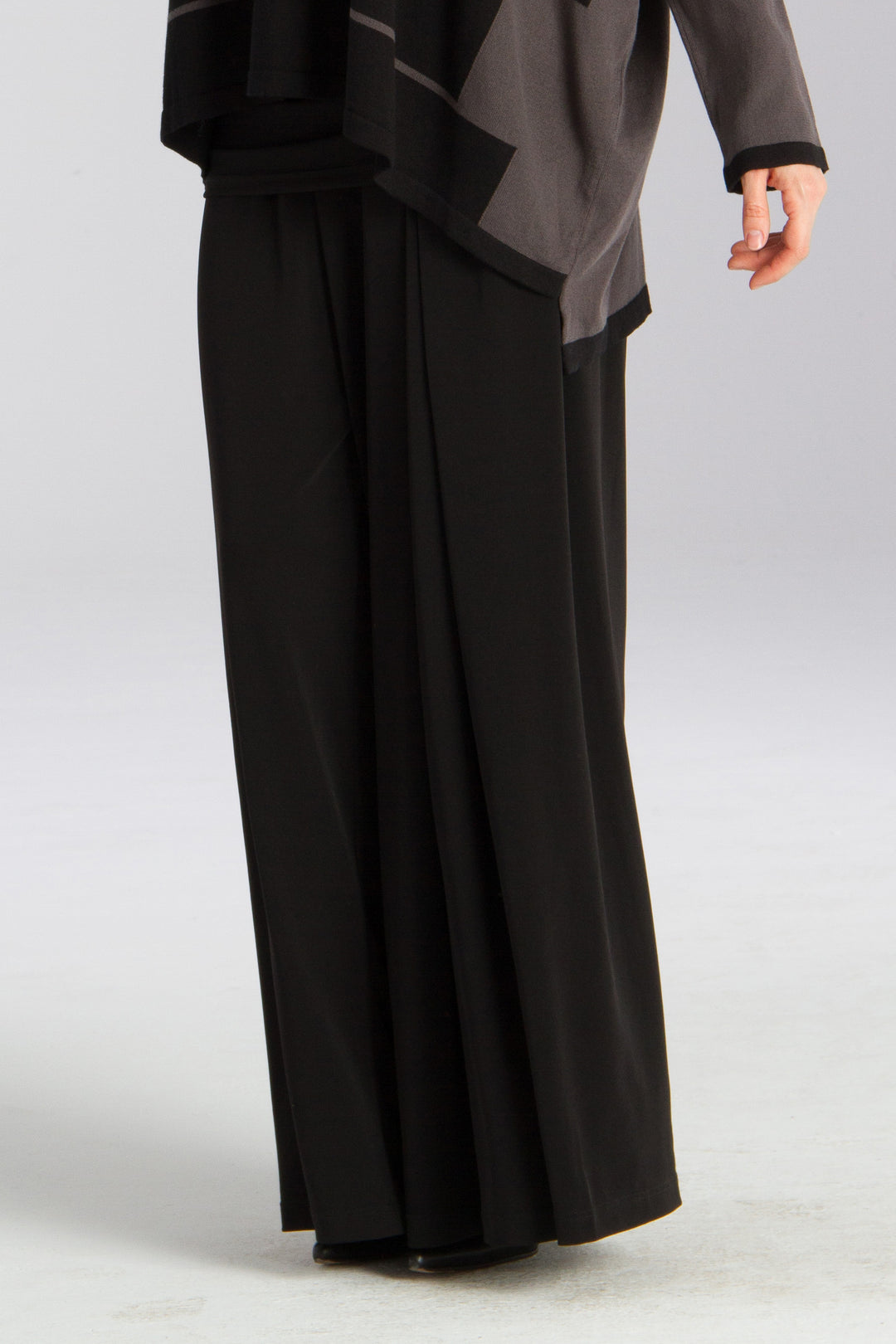 Matte Jersey One Pleat Pant